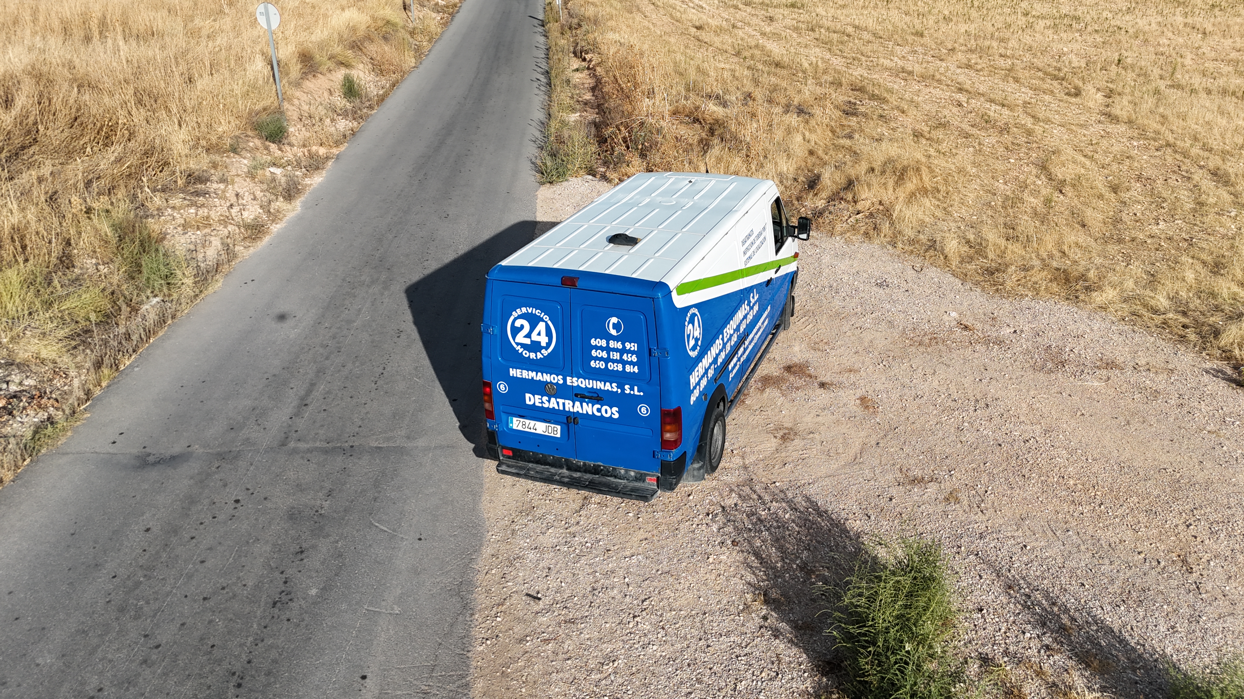 Camión impulsor de DyL Hnos. en intervención urbana